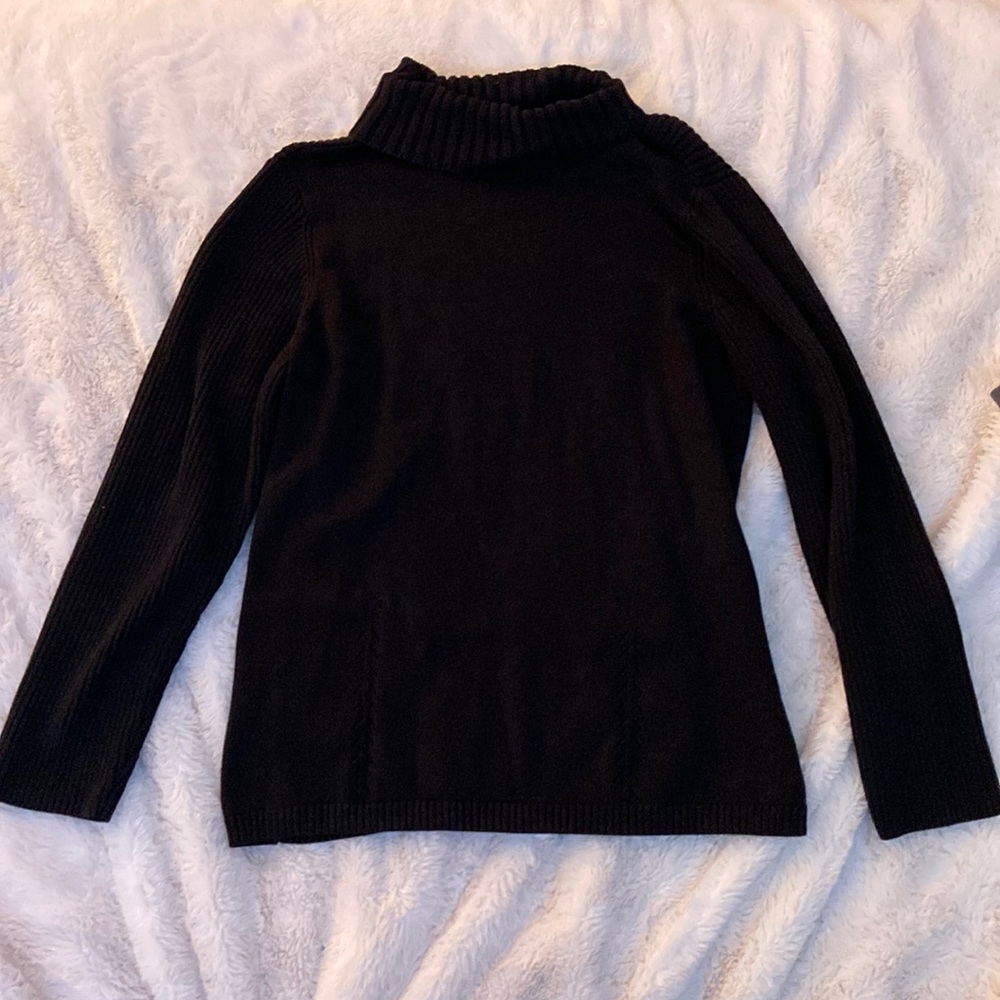 Turtle neck sweater